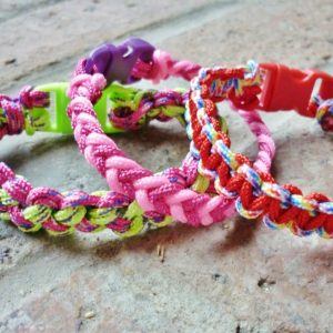 [atelier DIY vacances] Mercredi 02/11 – 15h – Bracelet macramé (6 ans et +)